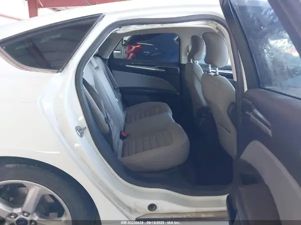 3FA6P0G74GR125933 2016 FORD FUSION - Image 8