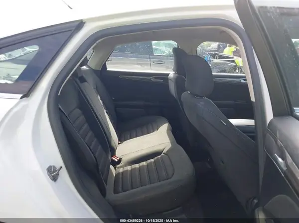 3FA6P0G74HR186927 2017 FORD FUSION - Image 8
