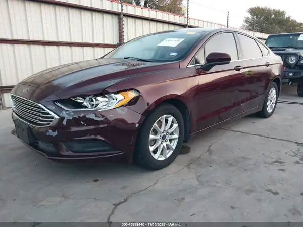 3FA6P0G74HR200597 2017 FORD FUSION - Image 2