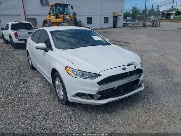 3FA6P0G74HR279107 2017 FORD FUSION - Image 1