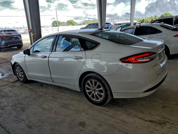 3FA6P0G74JR270395 2018 FORD FUSION - Image 2