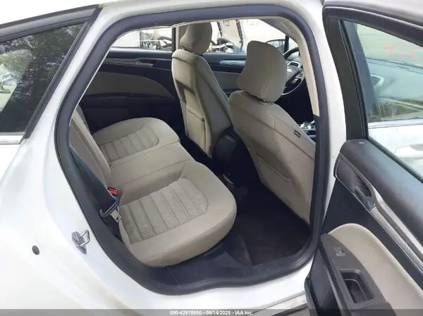 3FA6P0G74JR270929 2018 FORD FUSION - Image 8