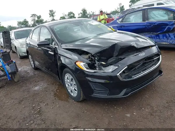 3FA6P0G74KR282466 2019 FORD FUSION - Image 1