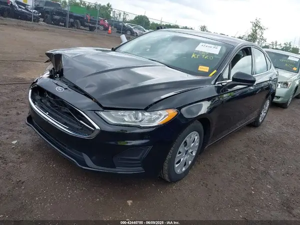 3FA6P0G74KR282466 2019 FORD FUSION - Image 2