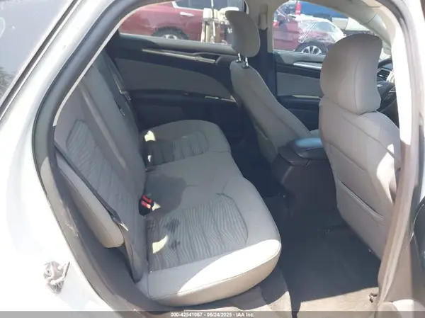 3FA6P0G75GR147200 2016 FORD FUSION - Image 8