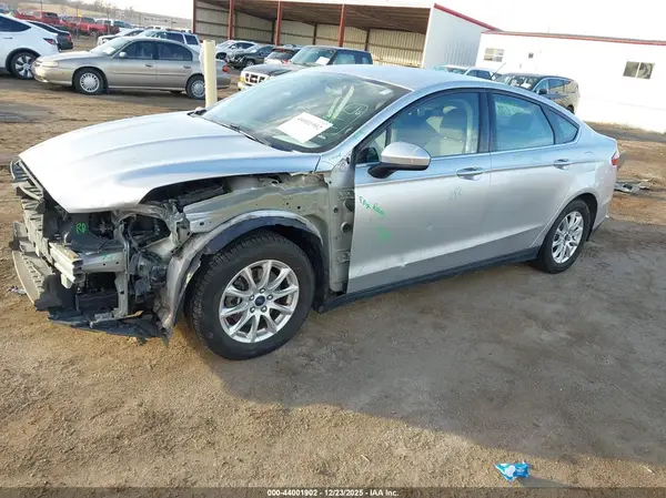 3FA6P0G75GR303557 2016 FORD FUSION - Image 2