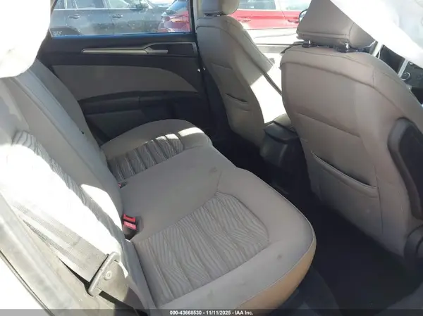 3FA6P0G75GR340365 2016 FORD FUSION - Image 8