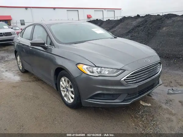 3FA6P0G75HR169893 2017 FORD FUSION - Image 1
