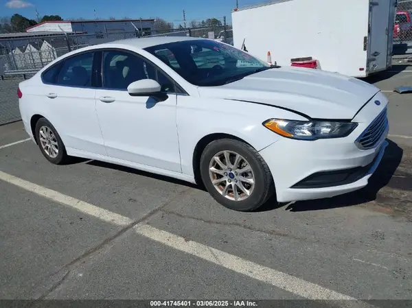 3FA6P0G75HR201970 2017 FORD FUSION - Image 1