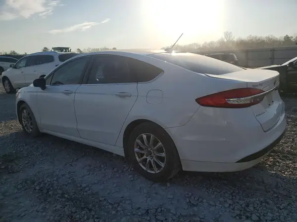 3FA6P0G75HR207915 2017 FORD FUSION - Image 2