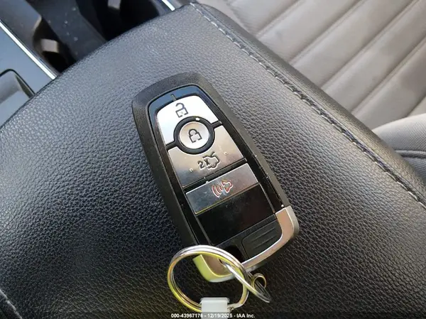 3FA6P0G75HR300997 2017 FORD FUSION - Image 8