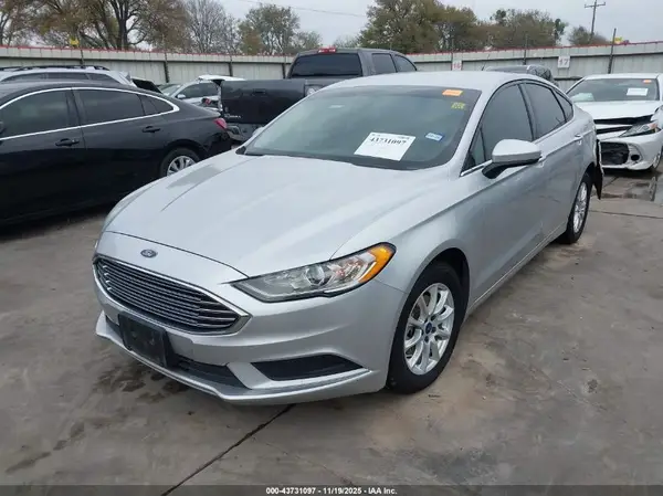 3FA6P0G75HR307058 2017 FORD FUSION - Image 2