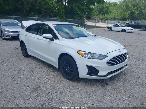 3FA6P0G75KR279916 2019 FORD FUSION - Image 1