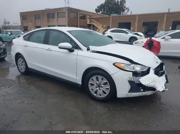 3FA6P0G75LR153413 2020 FORD FUSION - Image 1