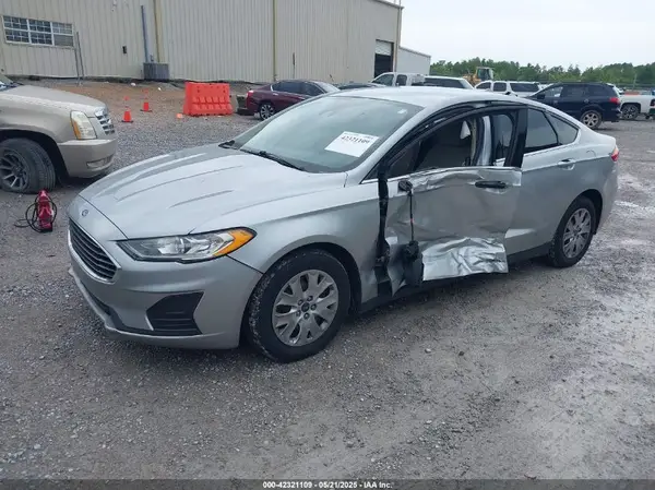 3FA6P0G75LR160944 2020 FORD FUSION - Image 2
