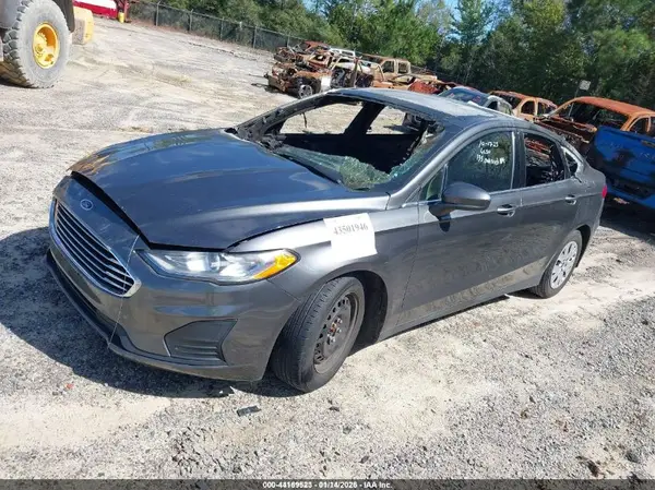3FA6P0G75LR161074 2020 FORD FUSION - Image 2