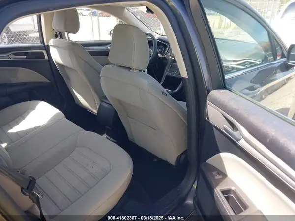 3FA6P0G75LR260266 2020 FORD FUSION - Image 8
