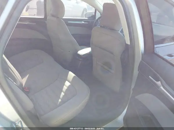 3FA6P0G76GR122600 2016 FORD FUSION - Image 8