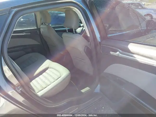 3FA6P0G76GR200888 2016 FORD FUSION - Image 8