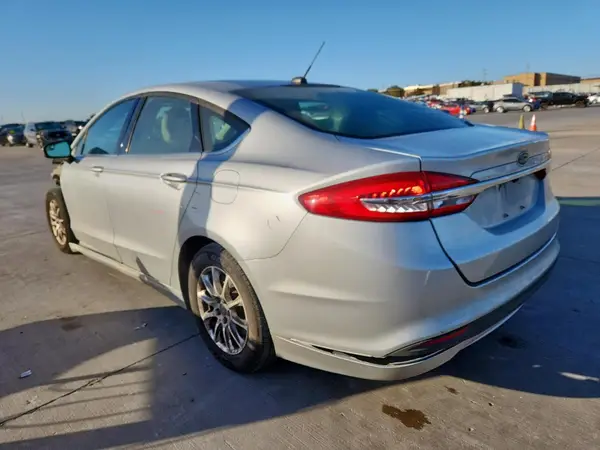 3FA6P0G76HR122937 2017 FORD FUSION - Image 2