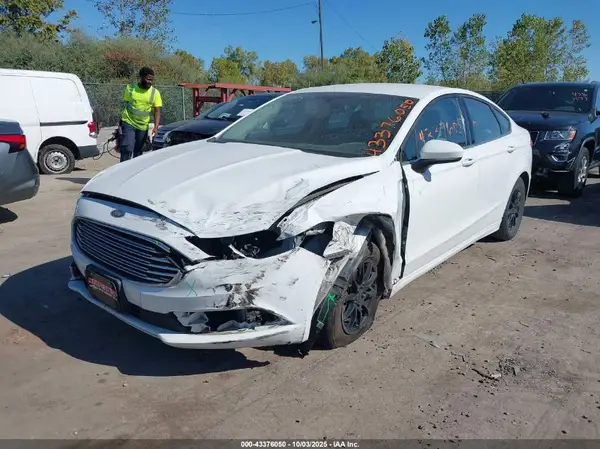 3FA6P0G76HR162709 2017 FORD FUSION - Image 2