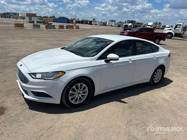 3FA6P0G76HR330350 2017 FORD FUSION - Image 1