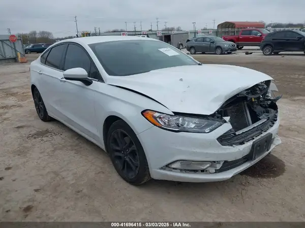3FA6P0G76JR196817 2018 FORD FUSION - Image 1
