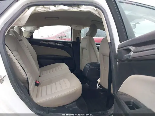 3FA6P0G76JR203555 2018 FORD FUSION - Image 8