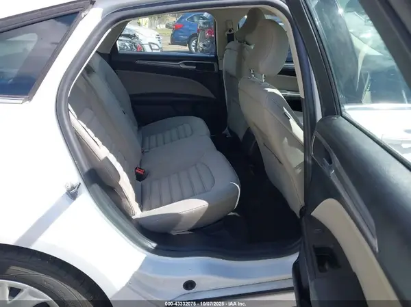 3FA6P0G76KR142547 2019 FORD FUSION - Image 8