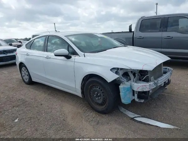 3FA6P0G76KR170915 2019 FORD FUSION - Image 1