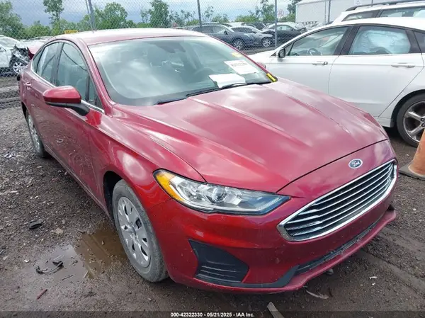 3FA6P0G76KR233267 2019 FORD FUSION - Image 1