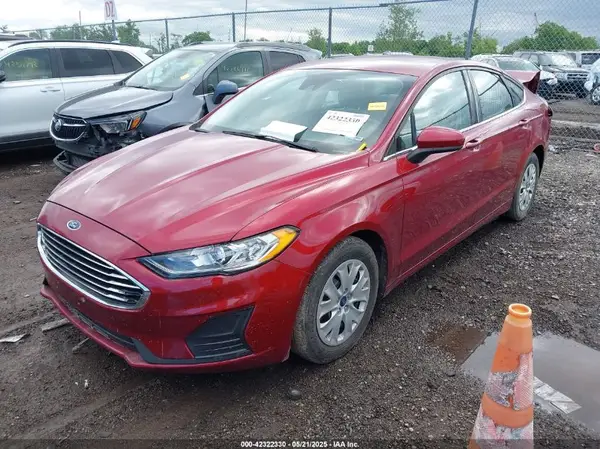 3FA6P0G76KR233267 2019 FORD FUSION - Image 2