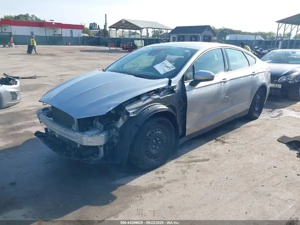 3FA6P0G76LR240253 2020 FORD FUSION - Image 2