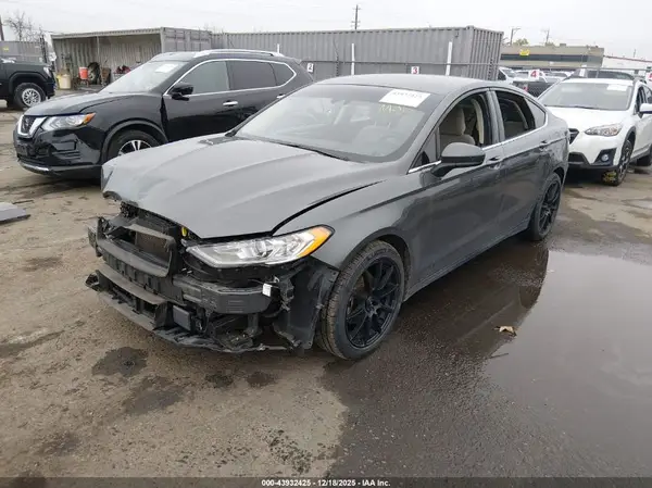 3FA6P0G76LR256257 2020 FORD FUSION - Image 2