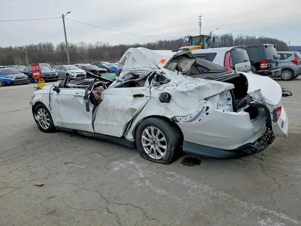 3FA6P0G77GR131645 2016 FORD FUSION - Image 2