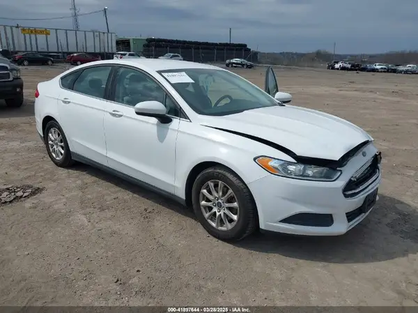 3FA6P0G77GR318206 2016 FORD FUSION - Image 1