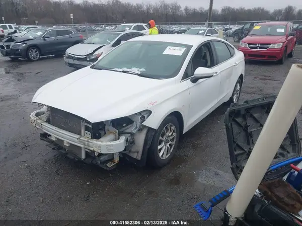 3FA6P0G77HR235084 2017 FORD FUSION - Image 2