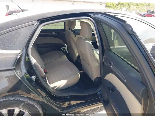 3FA6P0G77HR236221 2017 FORD FUSION - Image 8