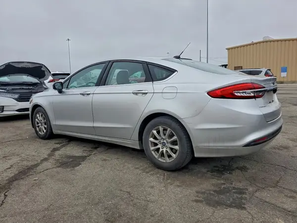3FA6P0G77HR282812 2017 FORD FUSION - Image 2