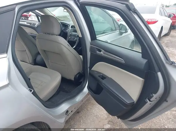 3FA6P0G77HR316876 2017 FORD FUSION - Image 8
