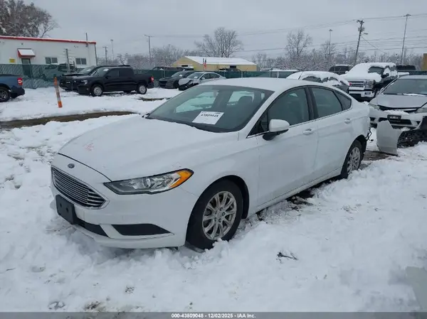 3FA6P0G77HR318708 2017 FORD FUSION - Image 2