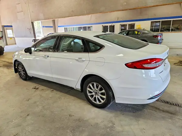3FA6P0G77HR358156 2017 FORD FUSION - Image 2