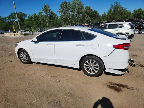 3FA6P0G77JR139784 2018 FORD FUSION - Image 2