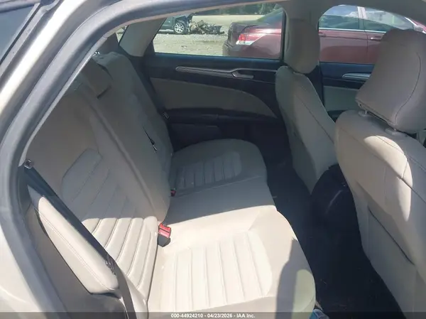 3FA6P0G77KR160071 2019 FORD FUSION - Image 8