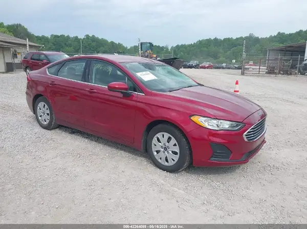 3FA6P0G77KR215022 2019 FORD FUSION - Image 1