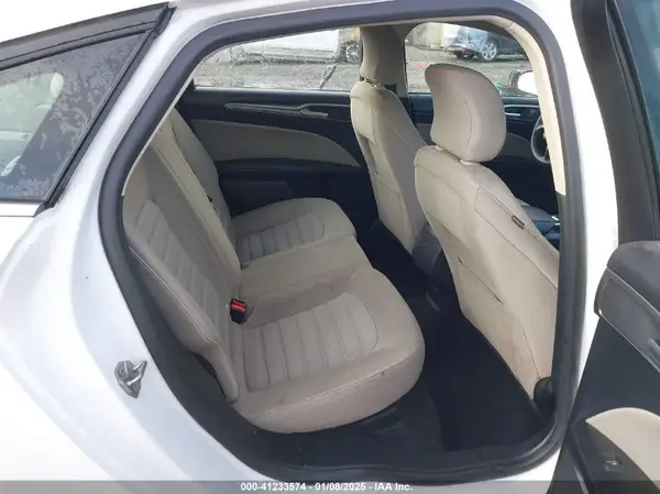 3FA6P0G77KR233083 2019 FORD FUSION - Image 8