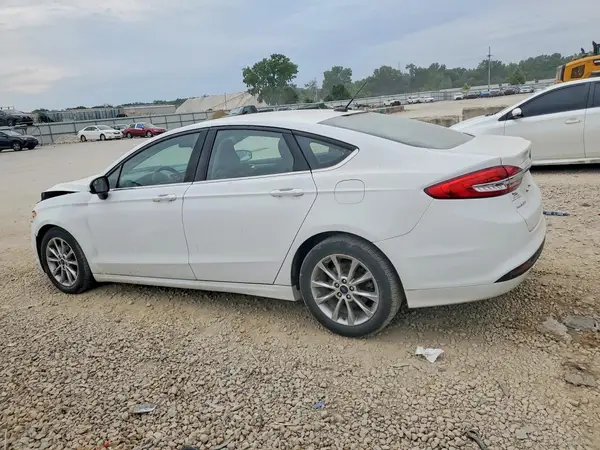 3FA6P0G78HR107016 2017 FORD FUSION - Image 2