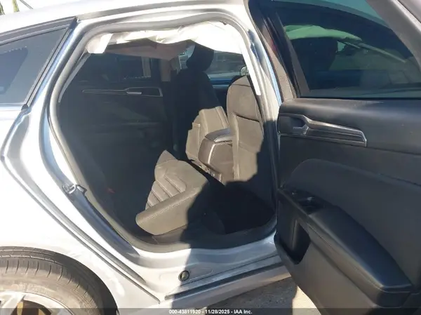 3FA6P0G78HR195369 2017 FORD FUSION - Image 8