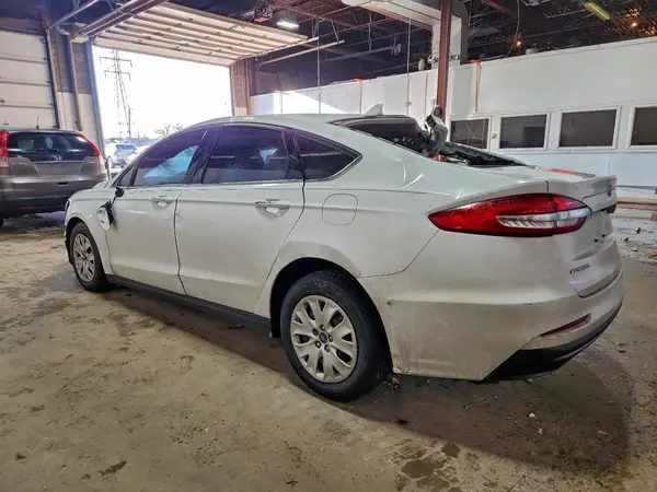 3FA6P0G78LR251917 2020 FORD FUSION - Image 2