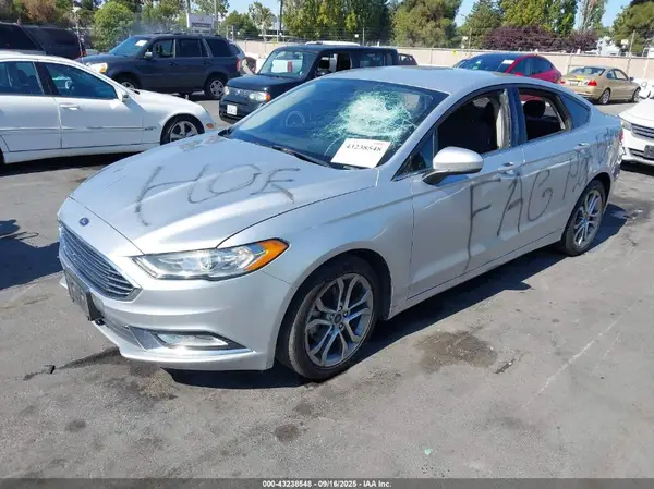 3FA6P0G79HR294637 2017 FORD FUSION - Image 2